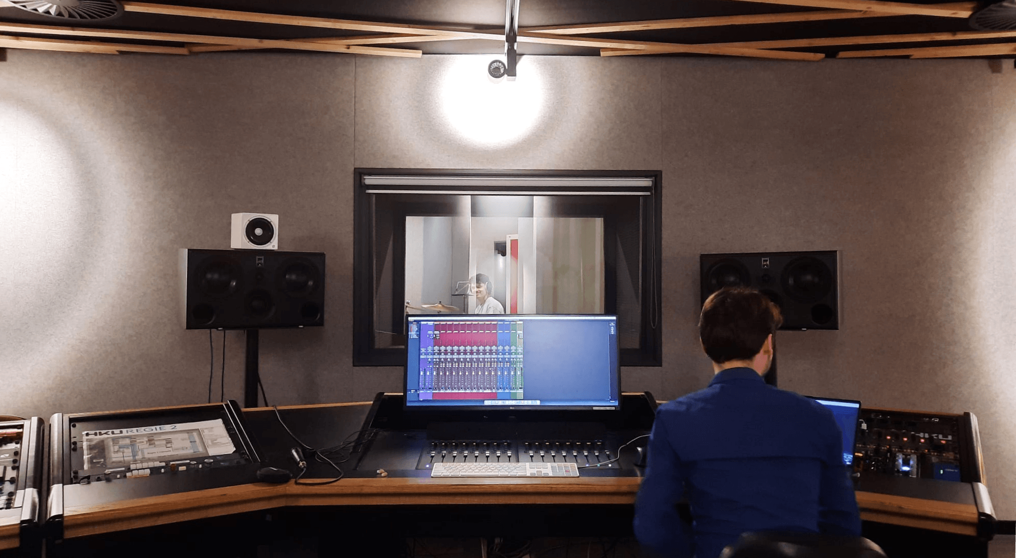 Bram in Studio